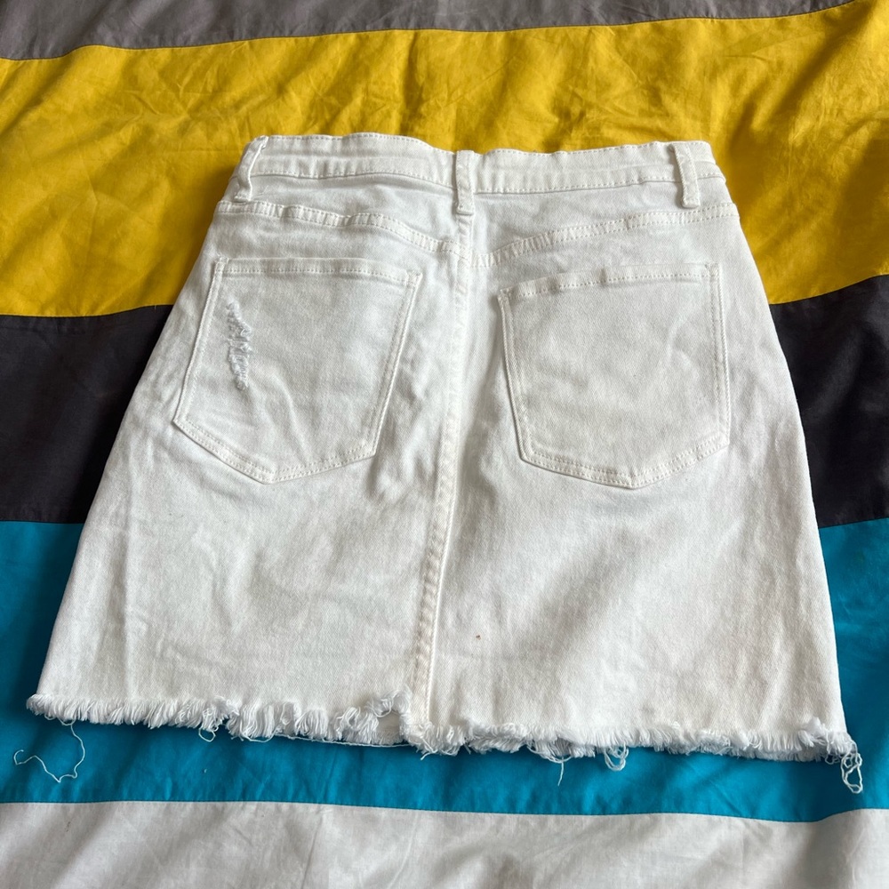 White Skirt - Size 28